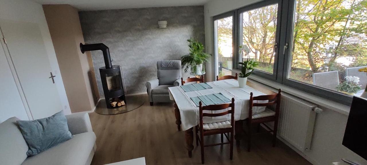 Gemuetliche Mit Kamin - Sunny Hill Apartment
